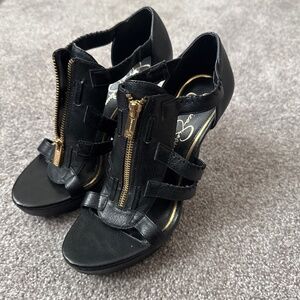 Jessica Simpson heels